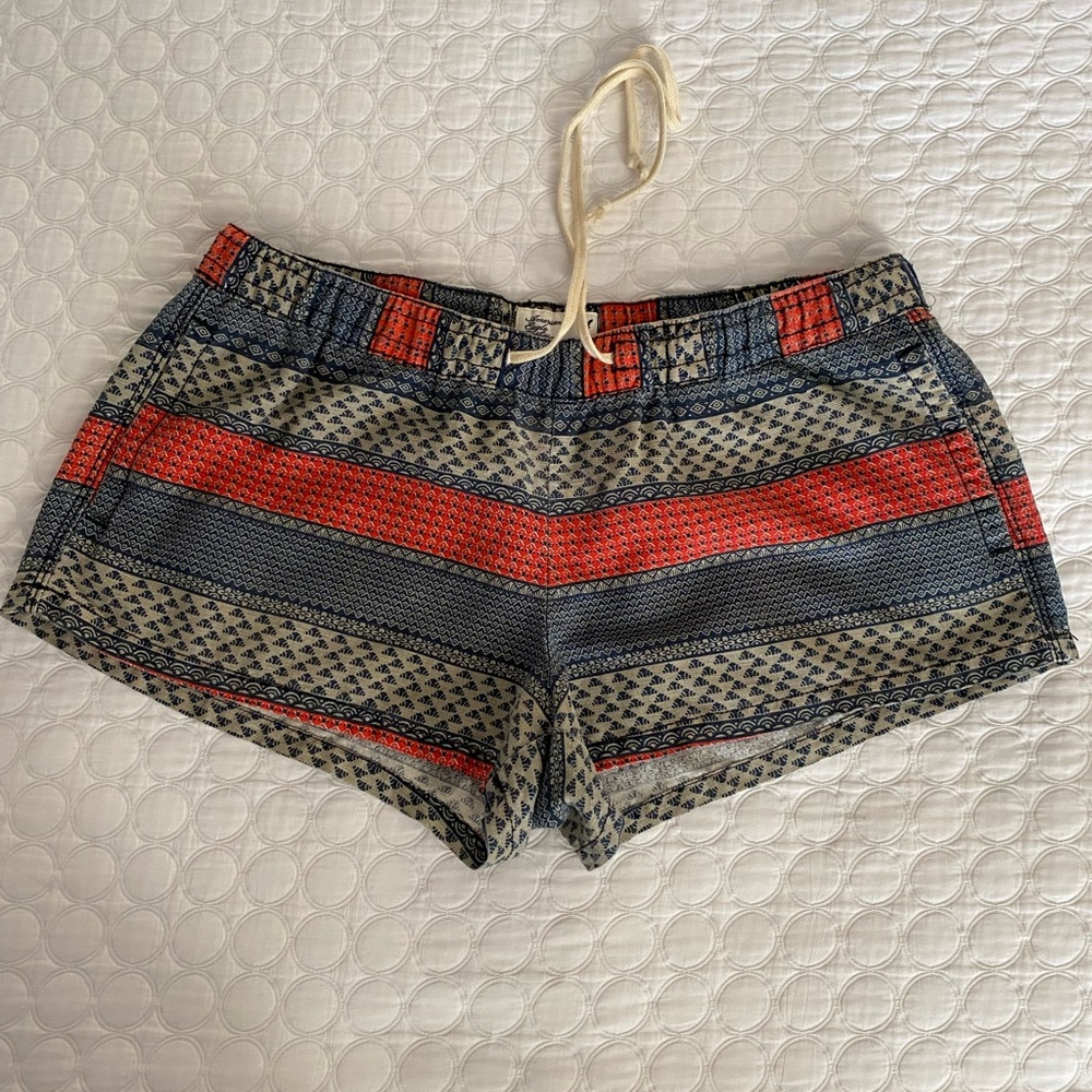 American Eagle Outfitters  Women’s Shorts Size L .  Linen-Cotton